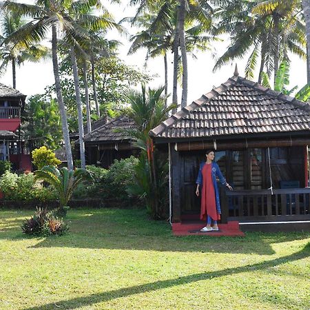 Blue Water Beach Resort Варкала Екстер'єр фото