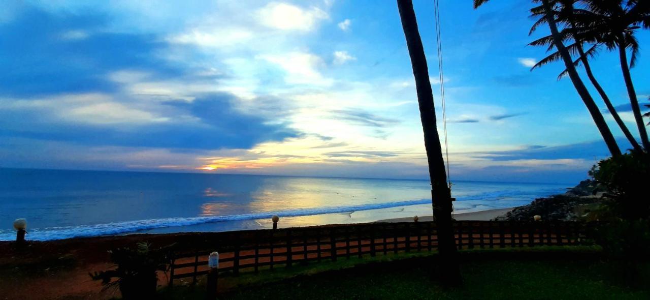 Blue Water Beach Resort Варкала Екстер'єр фото