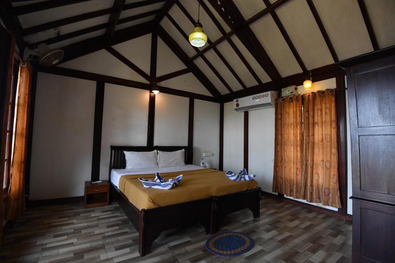 Blue Water Beach Resort Варкала Екстер'єр фото