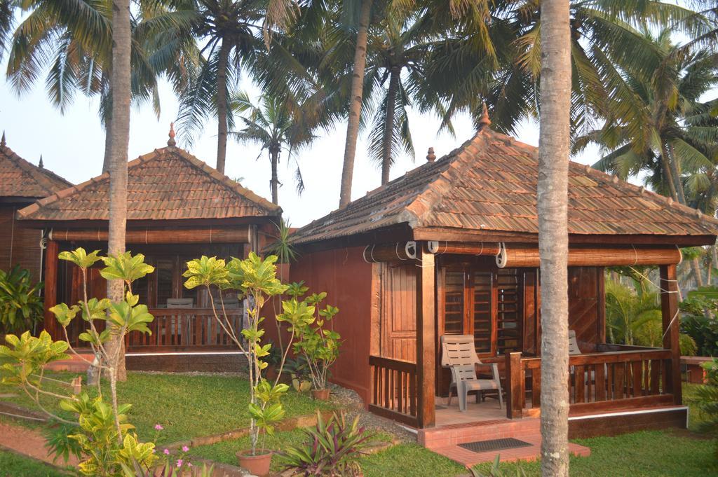 Blue Water Beach Resort Варкала Екстер'єр фото