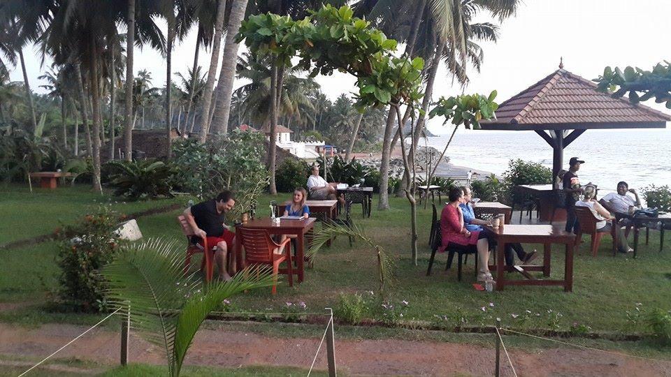 Blue Water Beach Resort Варкала Екстер'єр фото